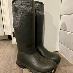 Muck Boot Company Women's Black and Gray Winter Boots - Arctic Ice